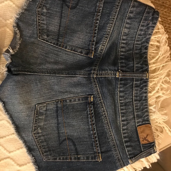 American Eagle denim shorts - lot of 2 - both sz 6 - Picture 3 of 8